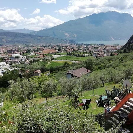 Lake & Castle View Apartment Riva del Garda Exteriör bild